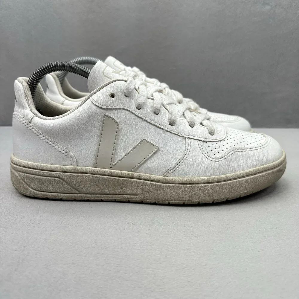 VEJA V-10 CWL‎ Womens Size 8 Shoes White Natural Leather Lace-Up Casual Sneakers